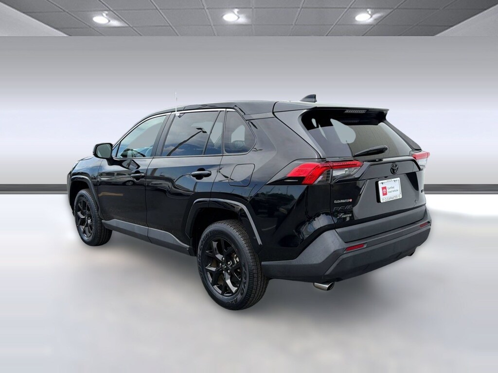Used 2024 Toyota RAV4 LE (LE FWD (Natl)) SUV