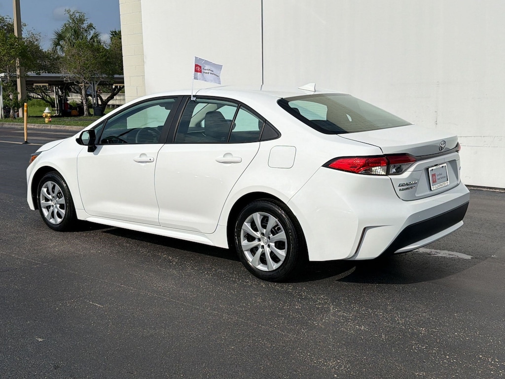 Certified 2022 Toyota Corolla Corolla LE (LE CVT (Natl)) Sedan
