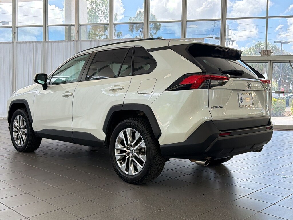 Used 2021 Toyota RAV4 XLE Premium (XLE Premium FWD (Natl)) SUV