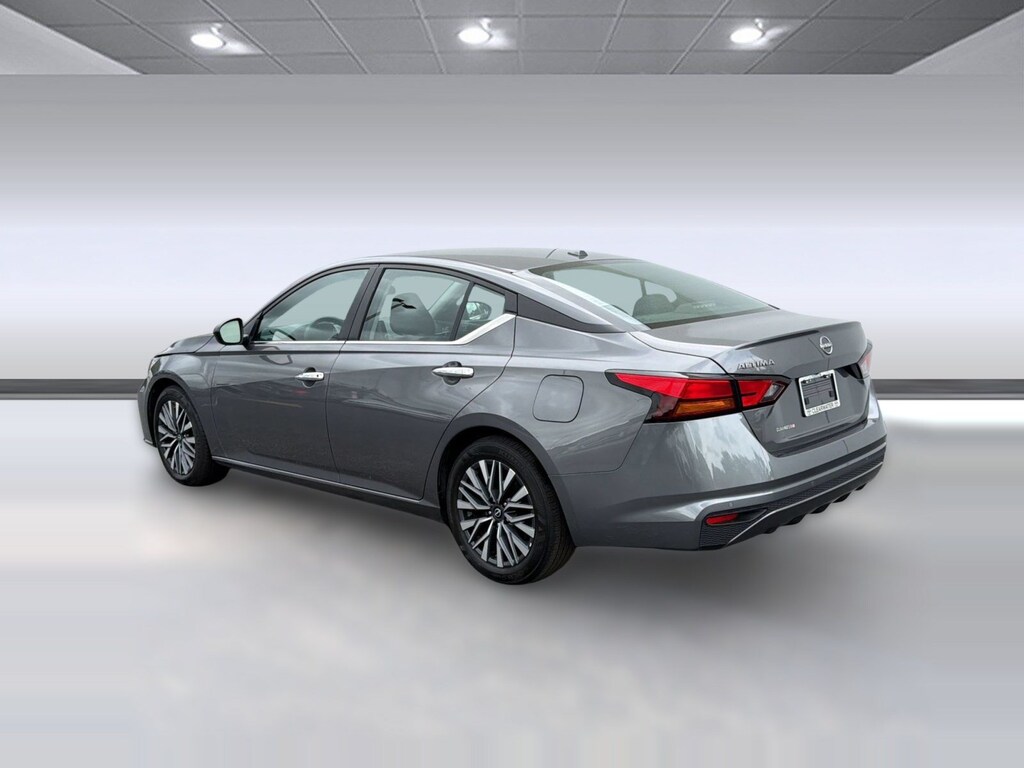 Used 2025 Nissan Altima Altima SV FWD (SV FWD) Sedan