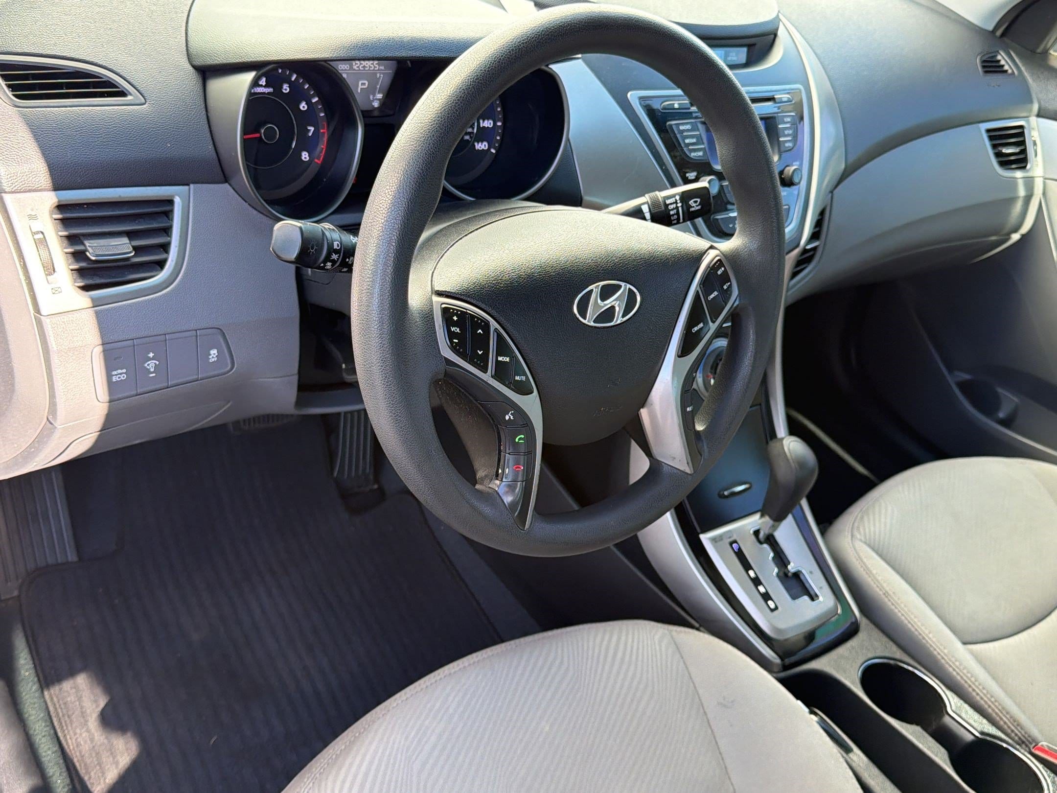 Elantra GLS (4dr Sdn Auto GLS (Alabama Plant)) Sedan