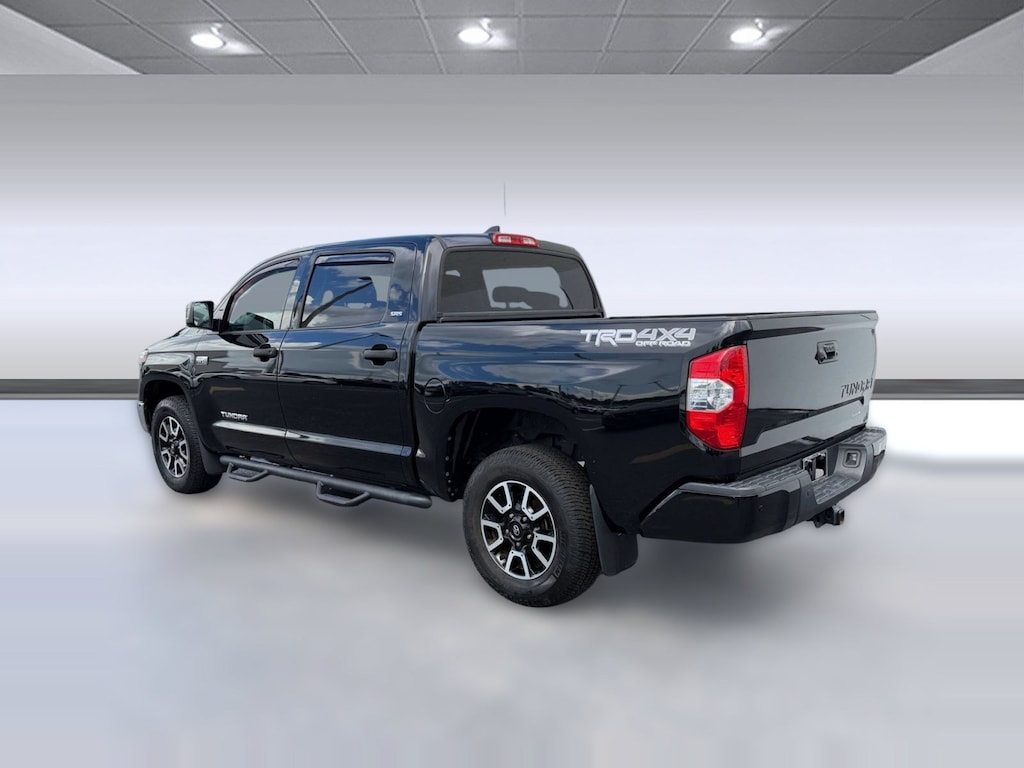 Used 2020 Toyota Tundra Tundra SR5 (SR5 CrewMax 5.5 Bed 5.7L (Natl)) Truck CrewMax