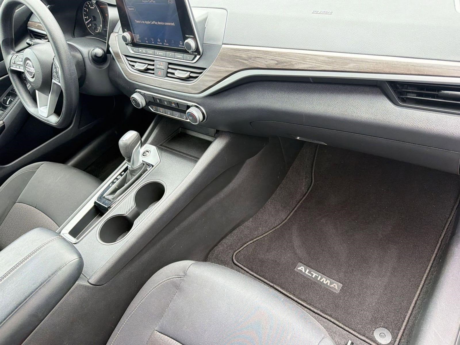 2025 Nissan Altima SV - Photo 33
