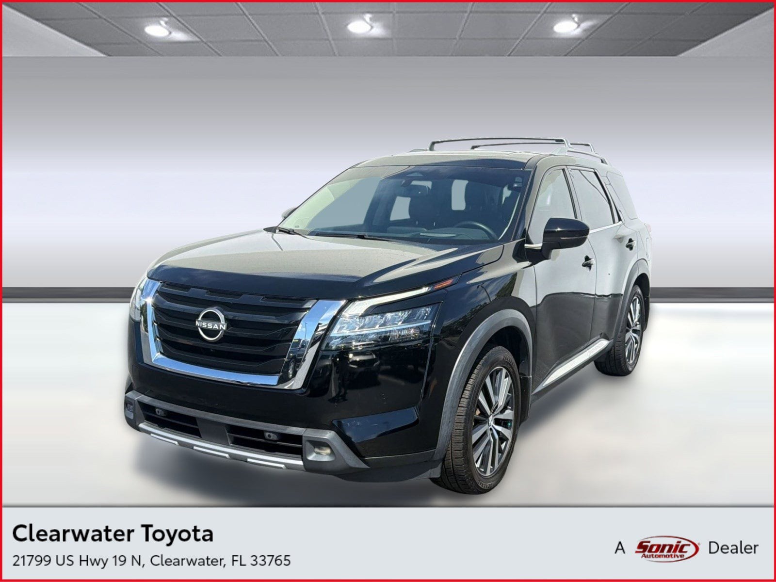 2022 Nissan Pathfinder Platinum 2WD's photo