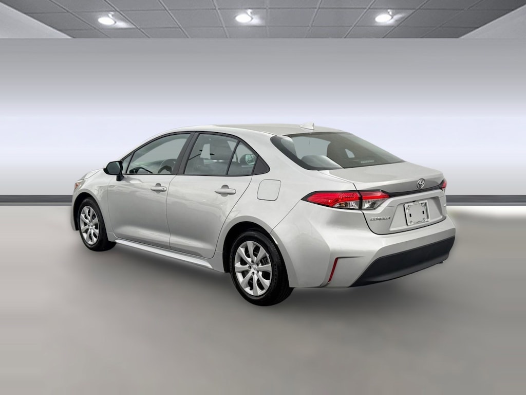 Used 2025 Toyota Corolla LE Sedan