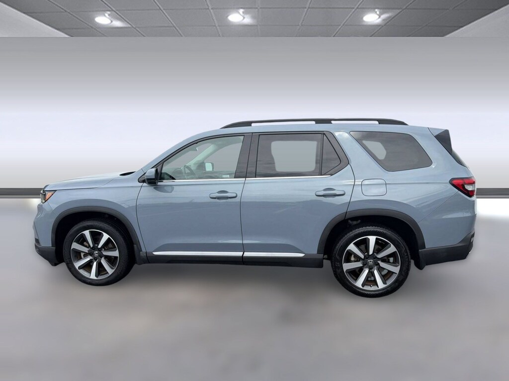 Used 2024 Honda Pilot Pilot Touring (Touring AWD) SUV