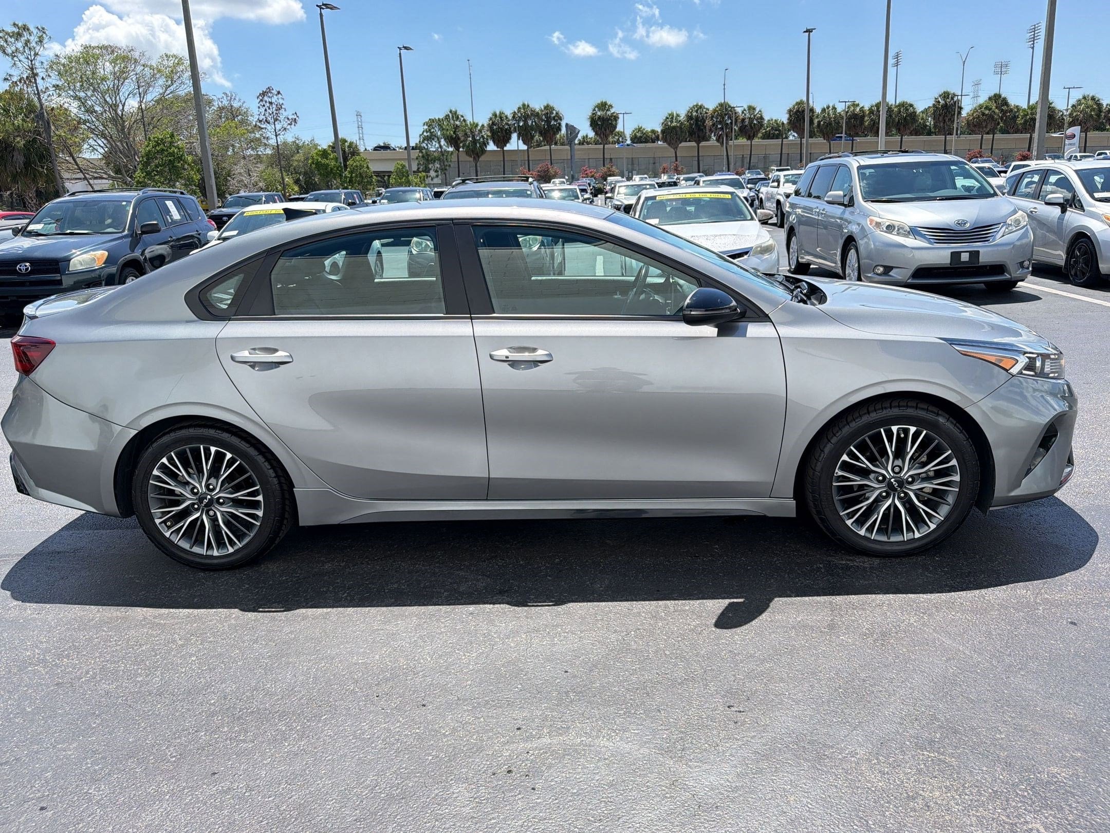 Forte GT-Line (GT-Line IVT) Sedan