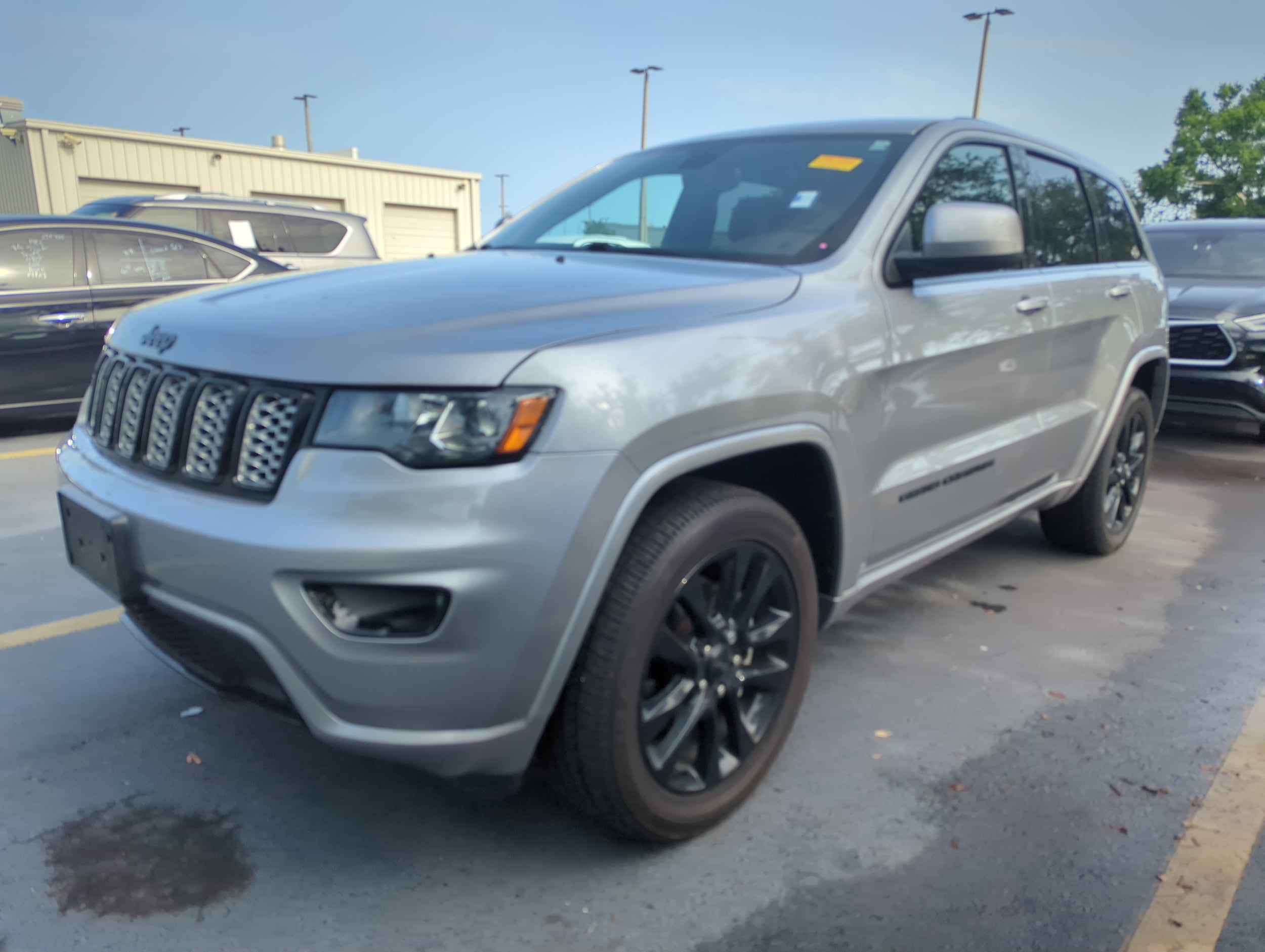 Used 2018 Jeep Grand Cherokee Altitude with VIN 1C4RJFAG2JC453779 for sale in Clearwater, FL