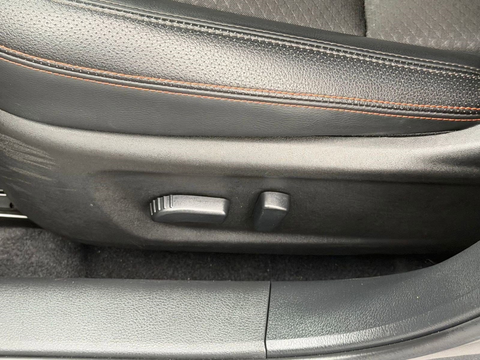 2025 Nissan Altima SR - Photo 14