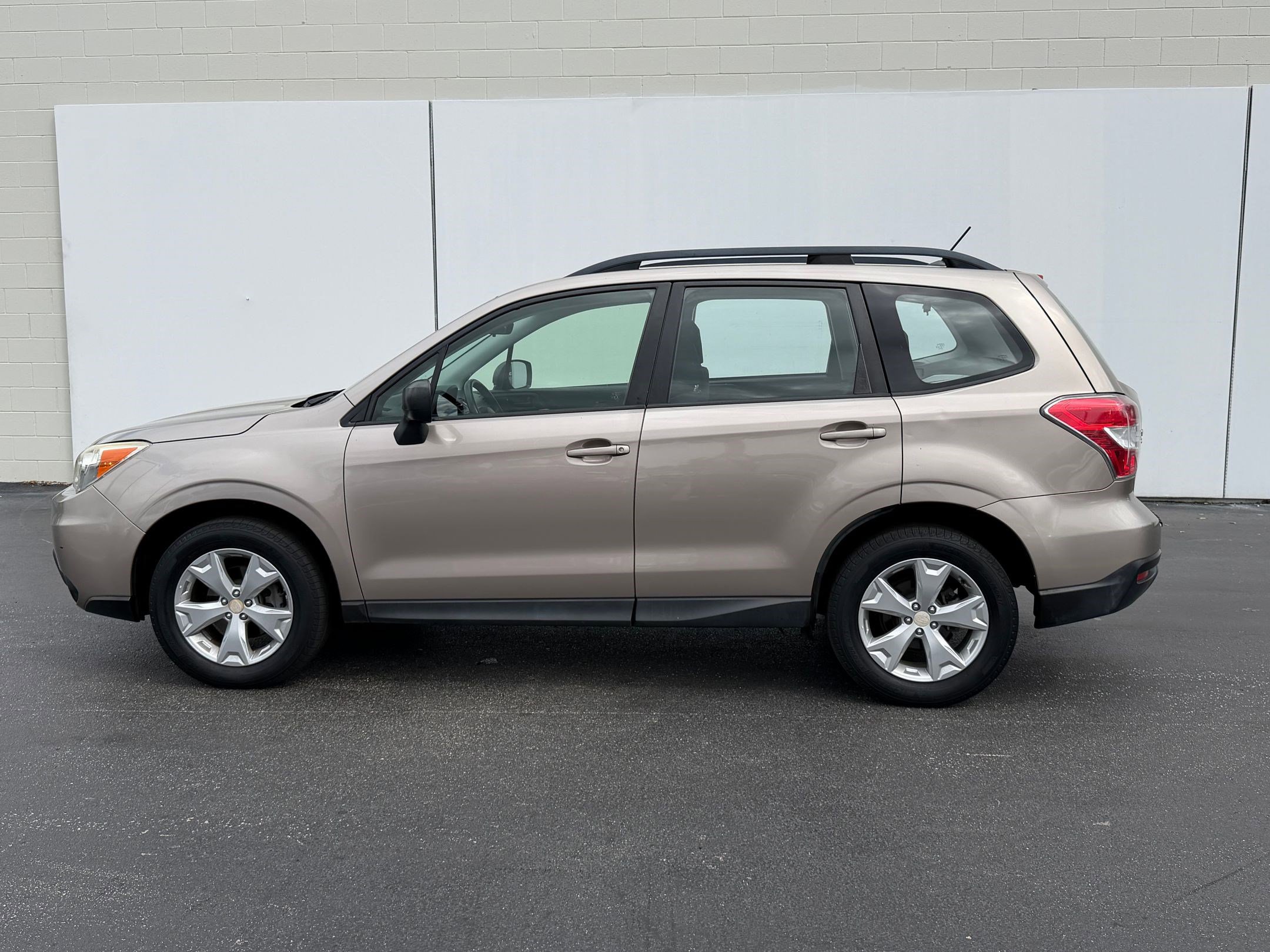 Used 2015 Subaru Forester i with VIN JF2SJABCXFH815269 for sale in Clearwater, FL