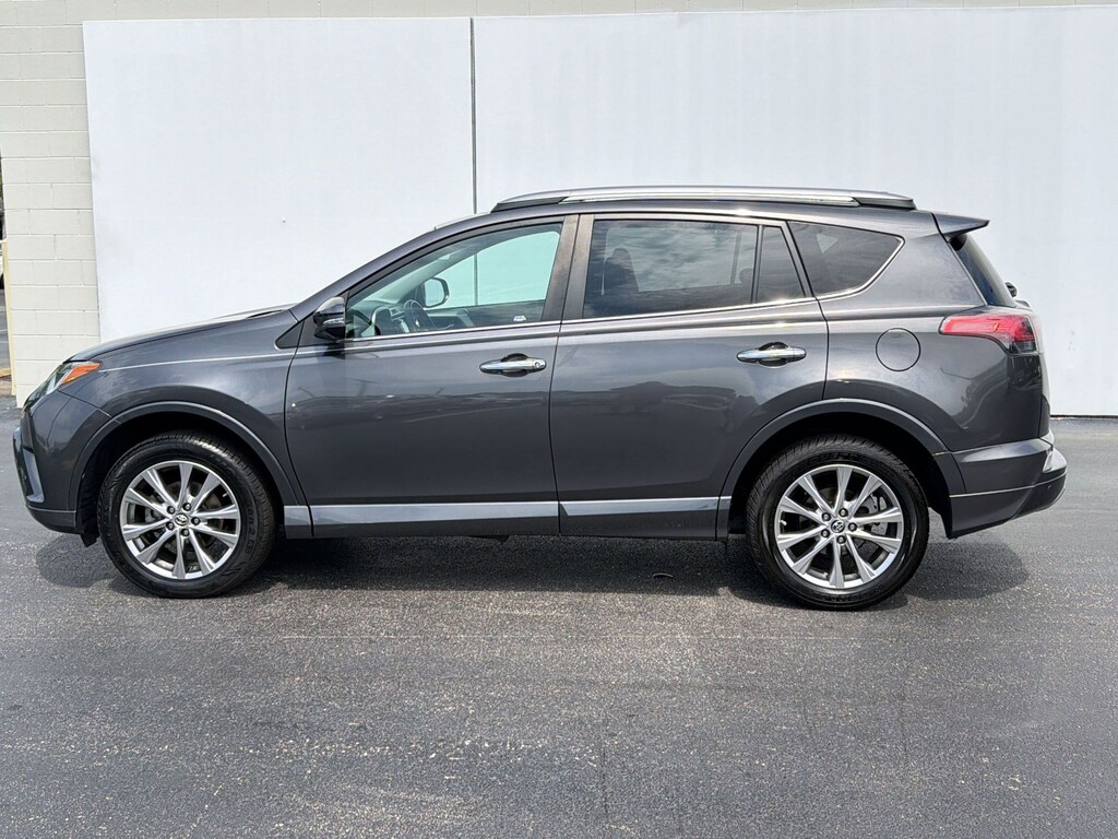 Used 2017 Toyota RAV4 Platinum (Platinum FWD (Natl)) SUV