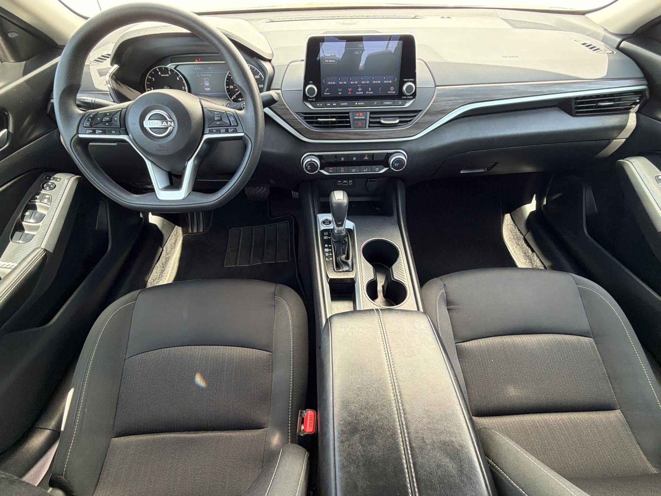 2025 Nissan Altima SV - Photo 16