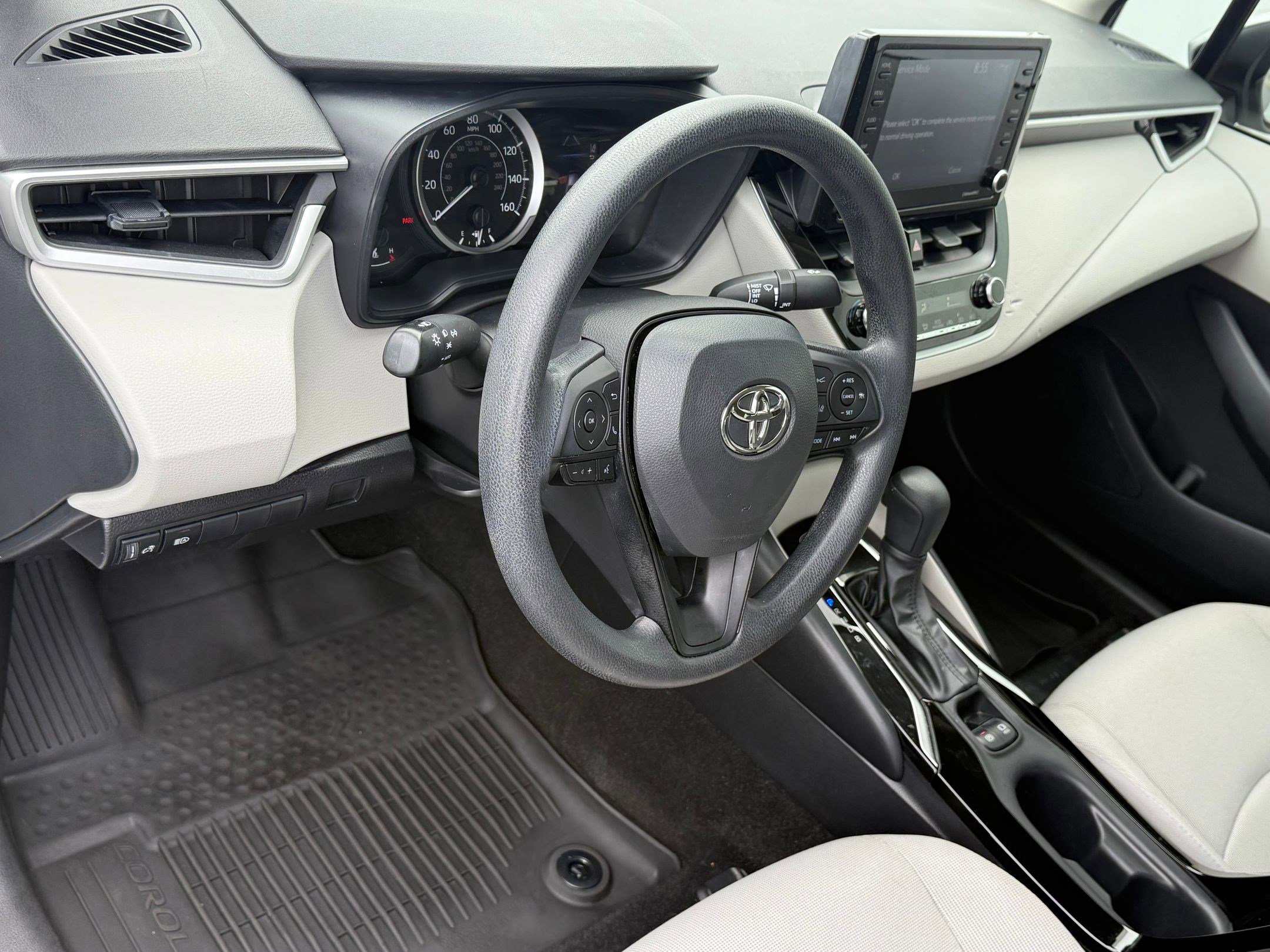 2022 Toyota Corolla LE photo 4