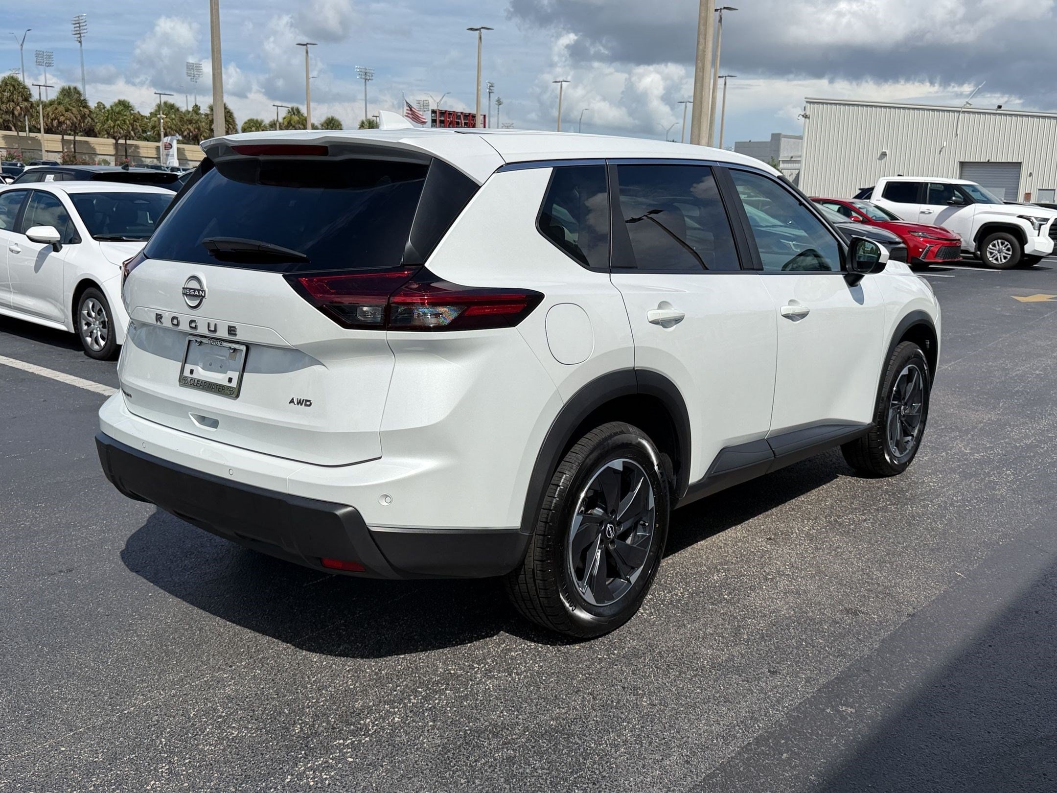 2025 Nissan Rogue SV - Photo 9