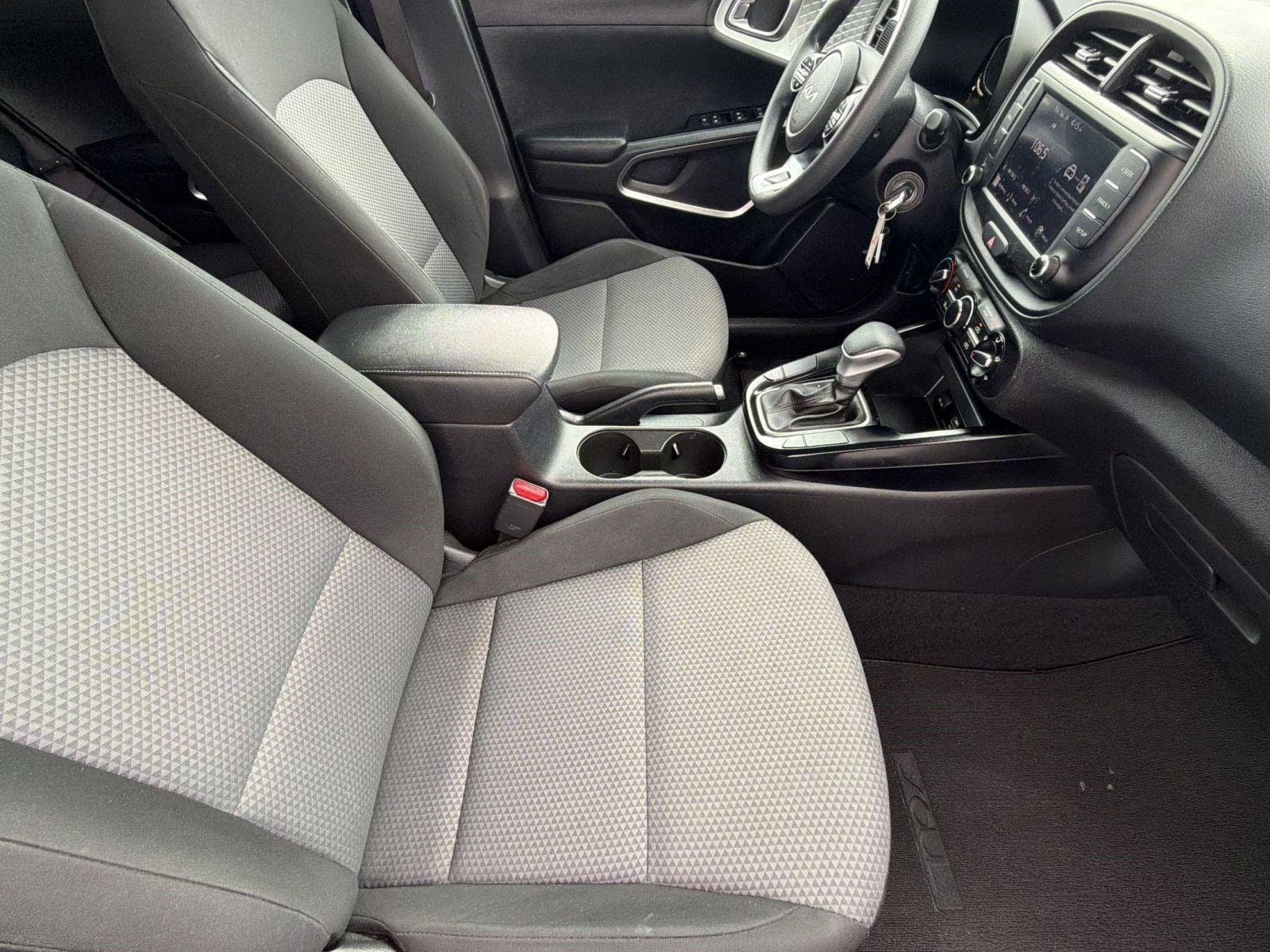 2025 Kia Soul LX - Photo 24