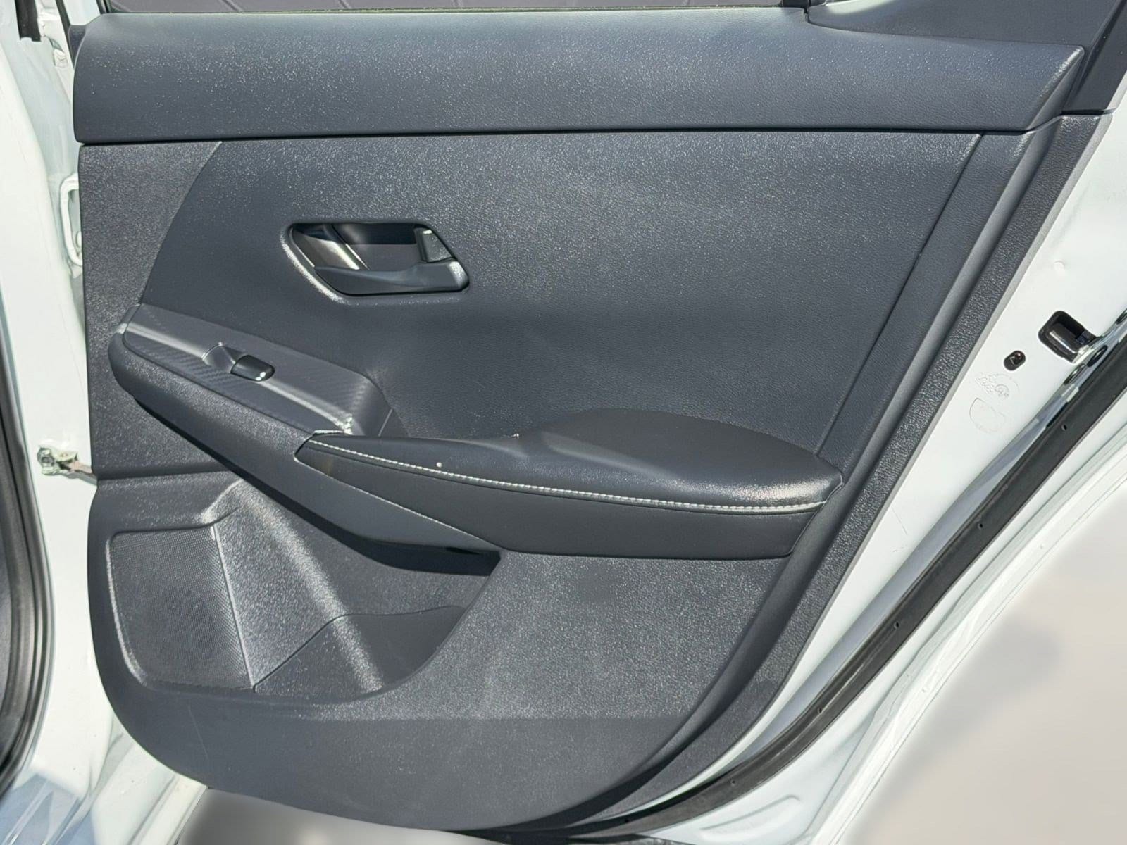 2025 Nissan Sentra SV - Photo 31