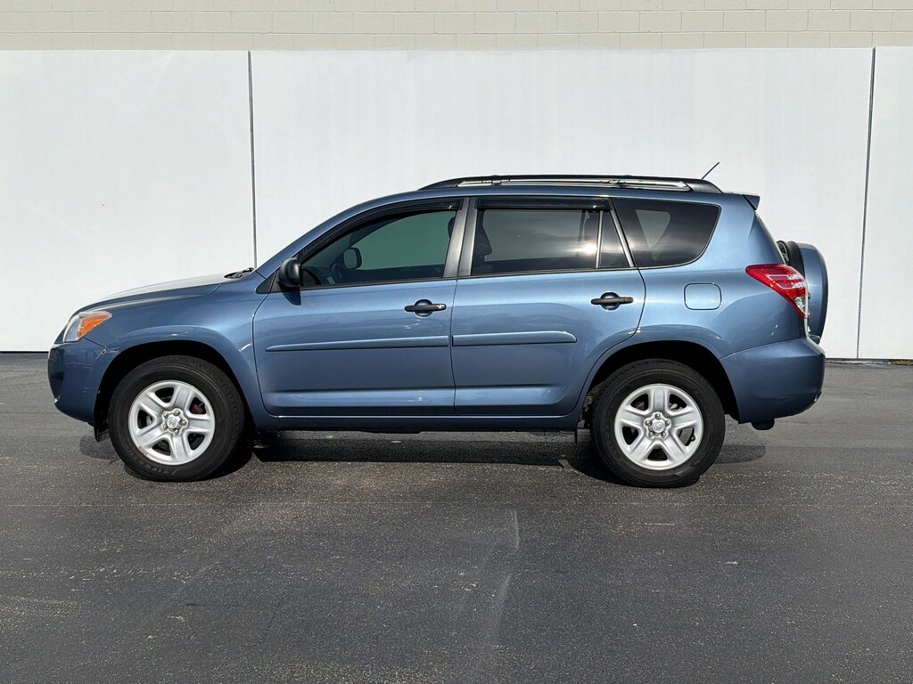 Used 2011 Toyota RAV4 RAV4 (FWD 4dr 4-cyl 4-Spd AT (Natl)) SUV