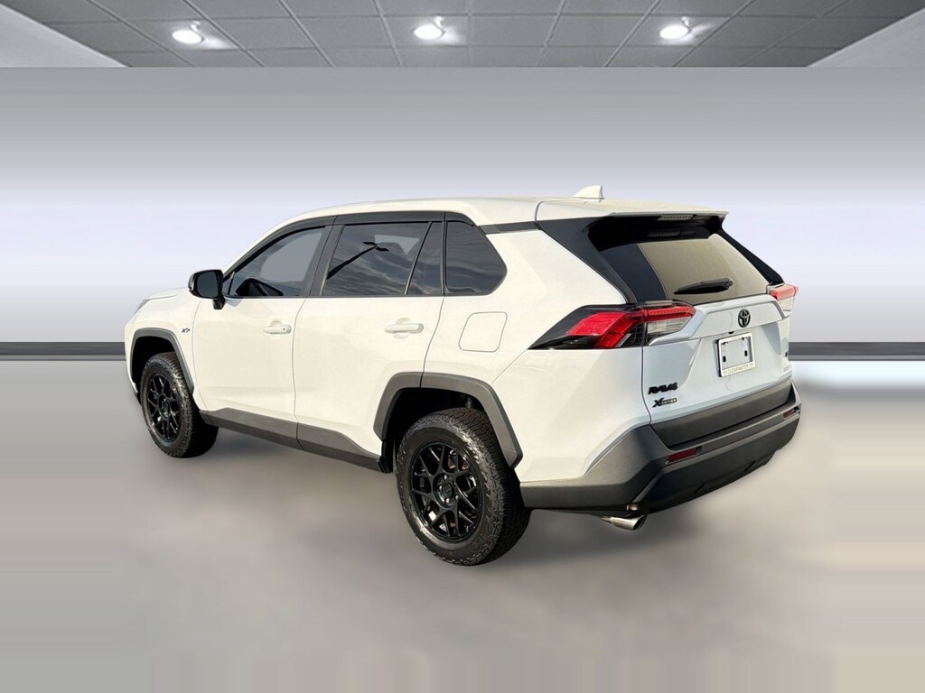 Certified 2022 Toyota RAV4 LE (LE FWD (Natl)) SUV