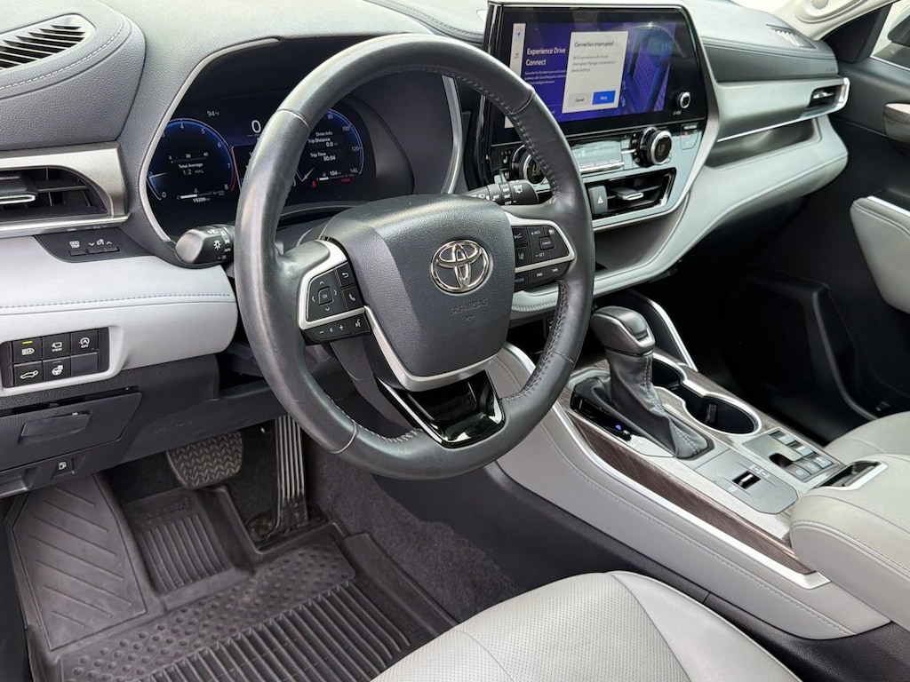 Certified 2024 Toyota Highlander Limited (Limited FWD (Natl)) SUV