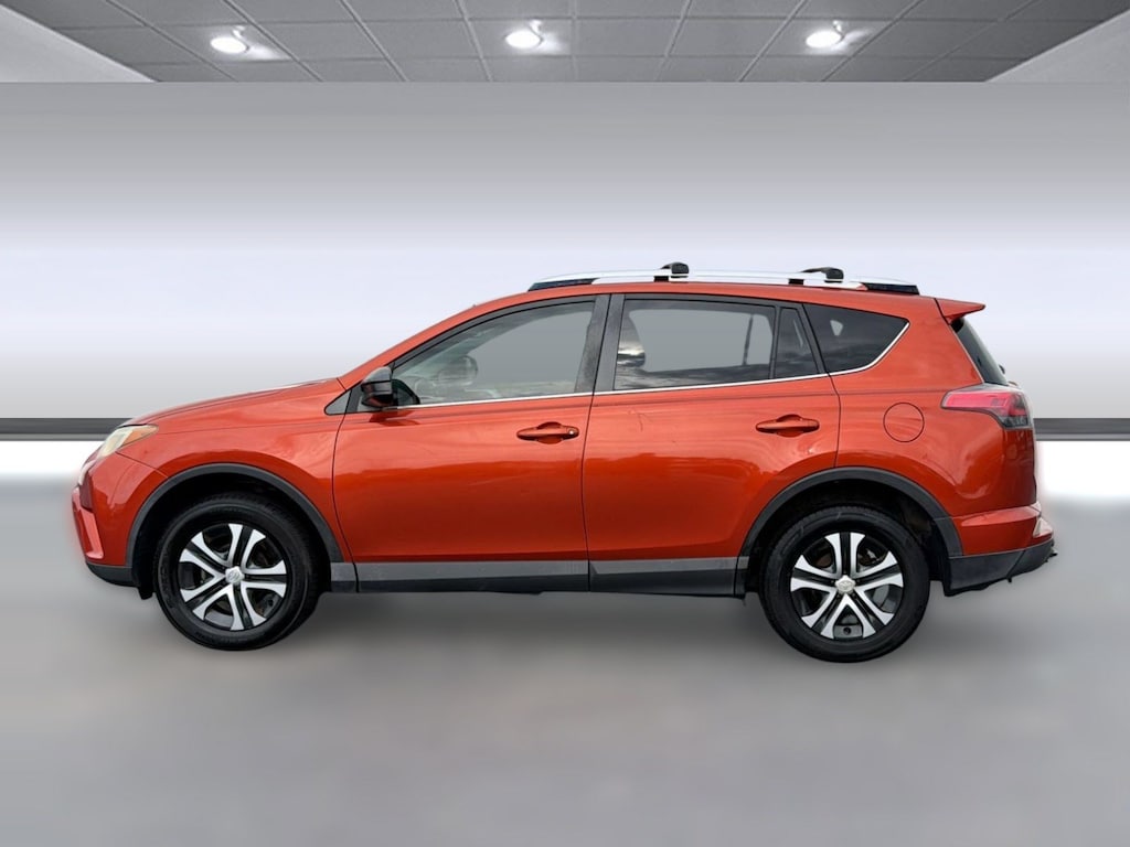 Used 2016 Toyota RAV4 RAV4 LE (FWD 4dr LE (Natl)) SUV