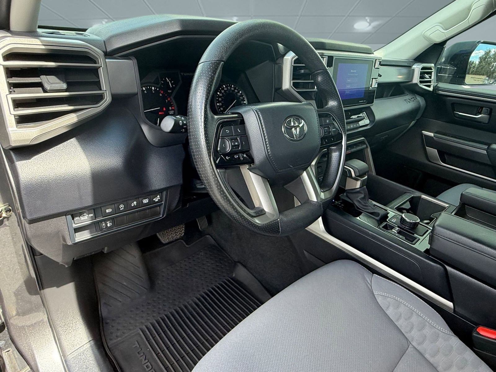 2024 Toyota Tundra SR5 CrewMax photo 4