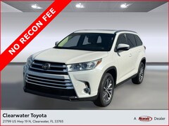 Used 2019 Toyota Highlander XLE (XLE V6 FWD (Natl)) SUV for sale in Fort Myers