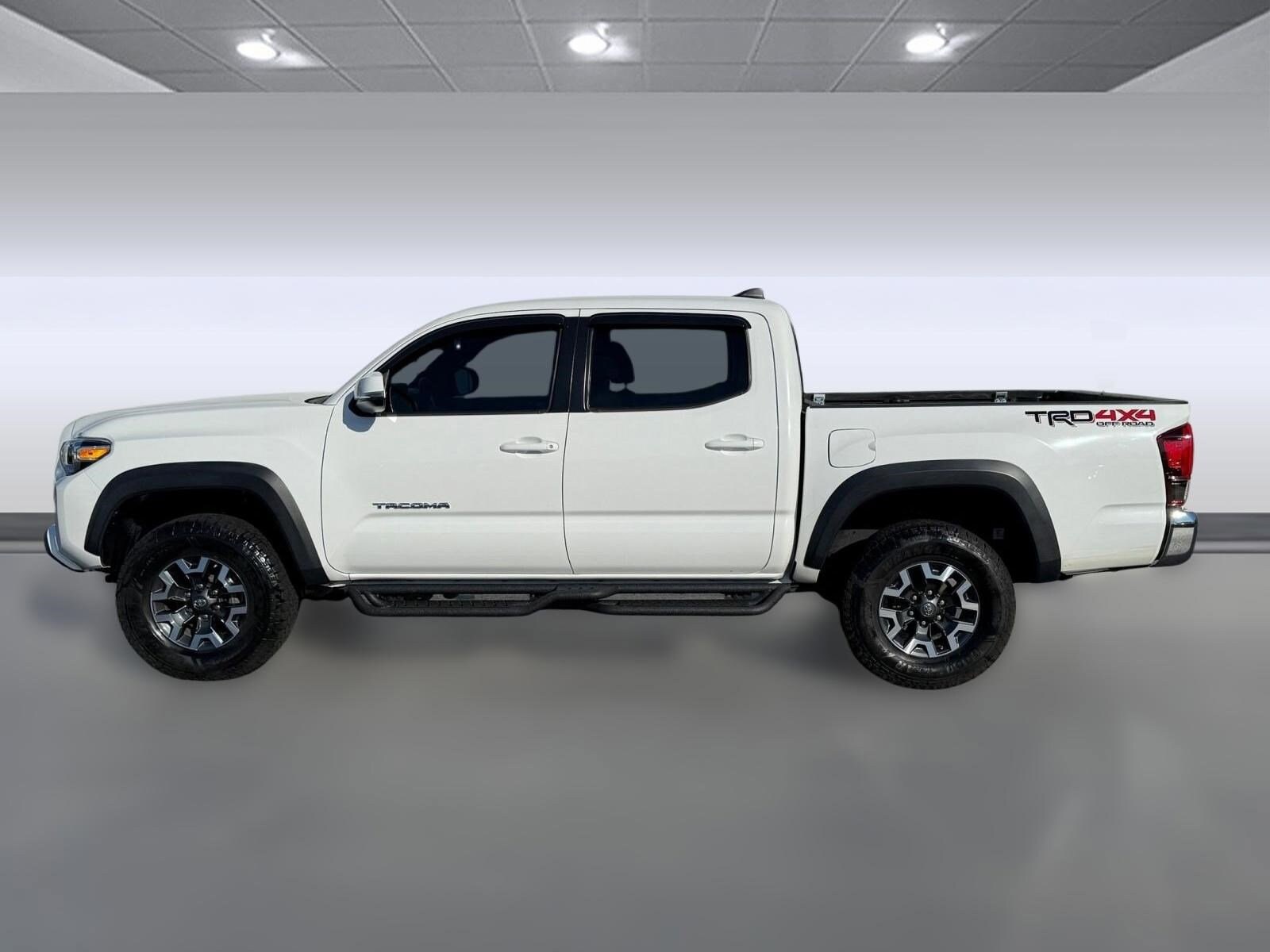 2019 Toyota Tacoma TRD Double Cab V6 photo 2