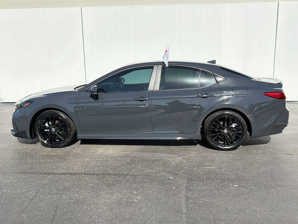 Certified 2025 Toyota Camry SE (SE (Natl)) Sedan