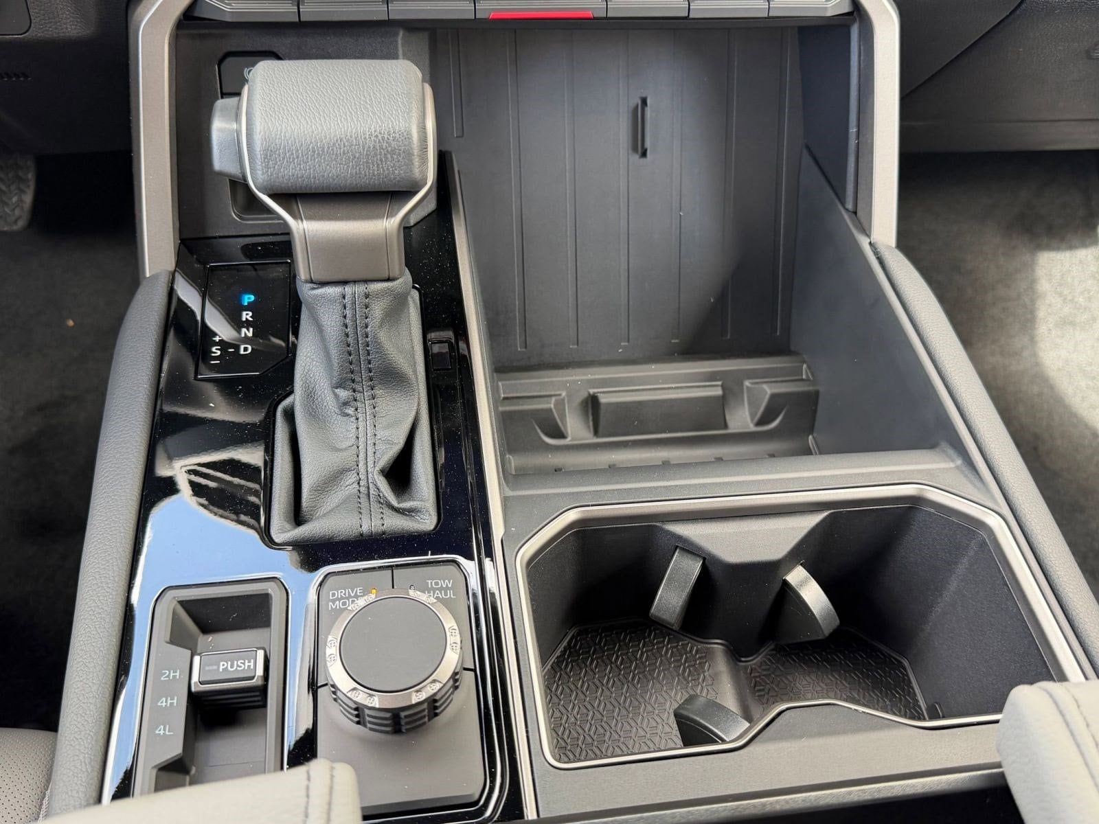2026 Toyota Tundra Limited - Photo 24