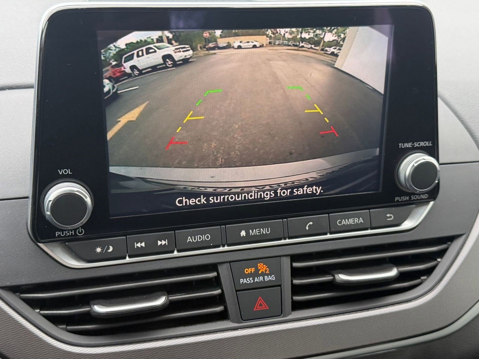 2025 Nissan Altima SR - Photo 24