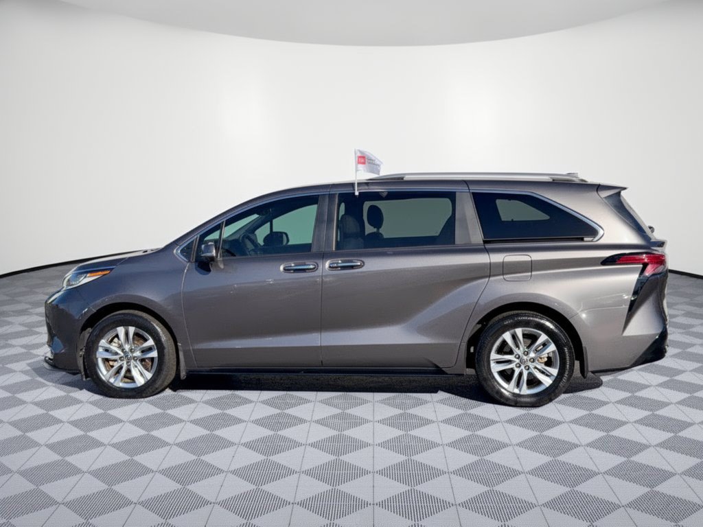 Certified 2024 Toyota Sienna Sienna Limited (Limited FWD 7-Passenger (Natl)) Van Passenger Van