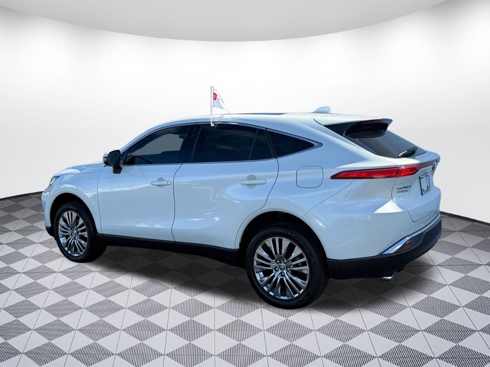2022 Toyota Venza Limited photo 3