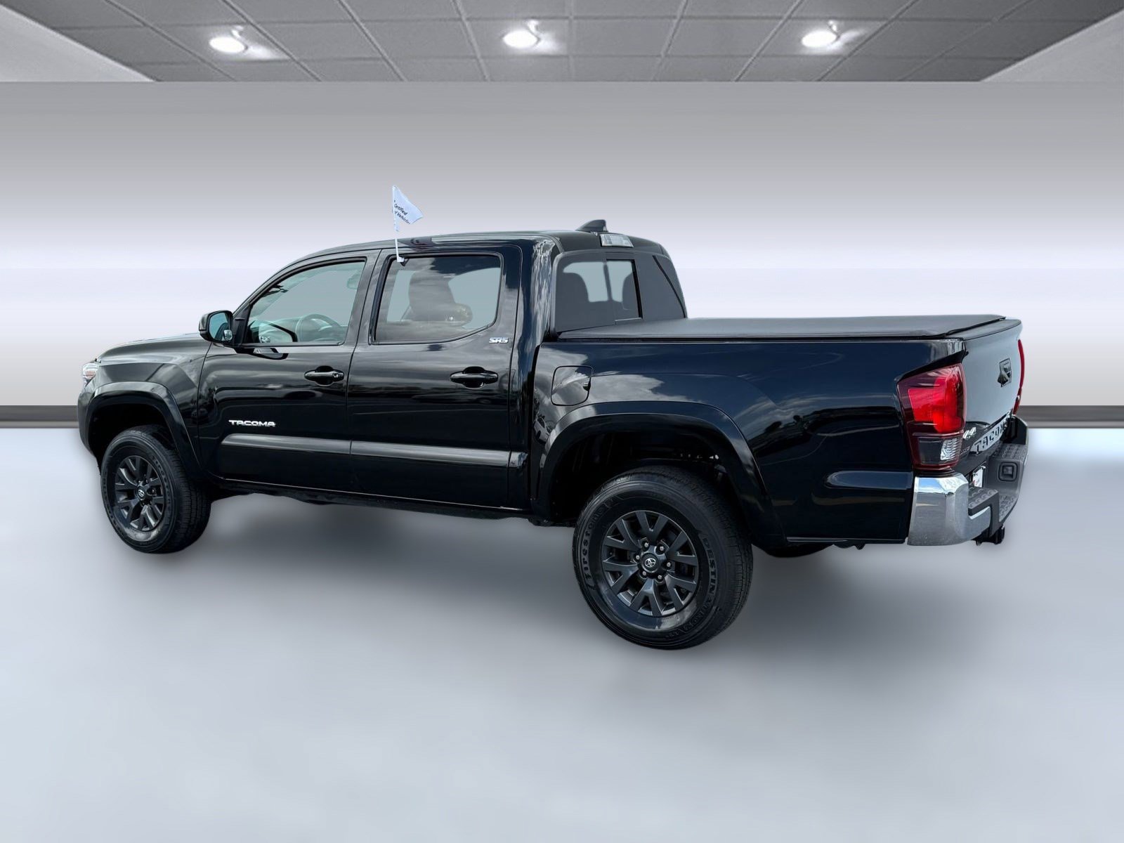 2023 Toyota Tacoma SR5 Double Cab V6 photo 3