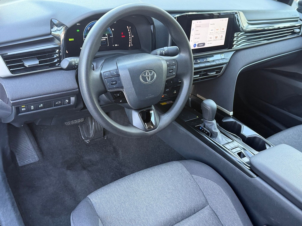 Used 2025 Toyota Camry LE (LE (Natl)) Sedan