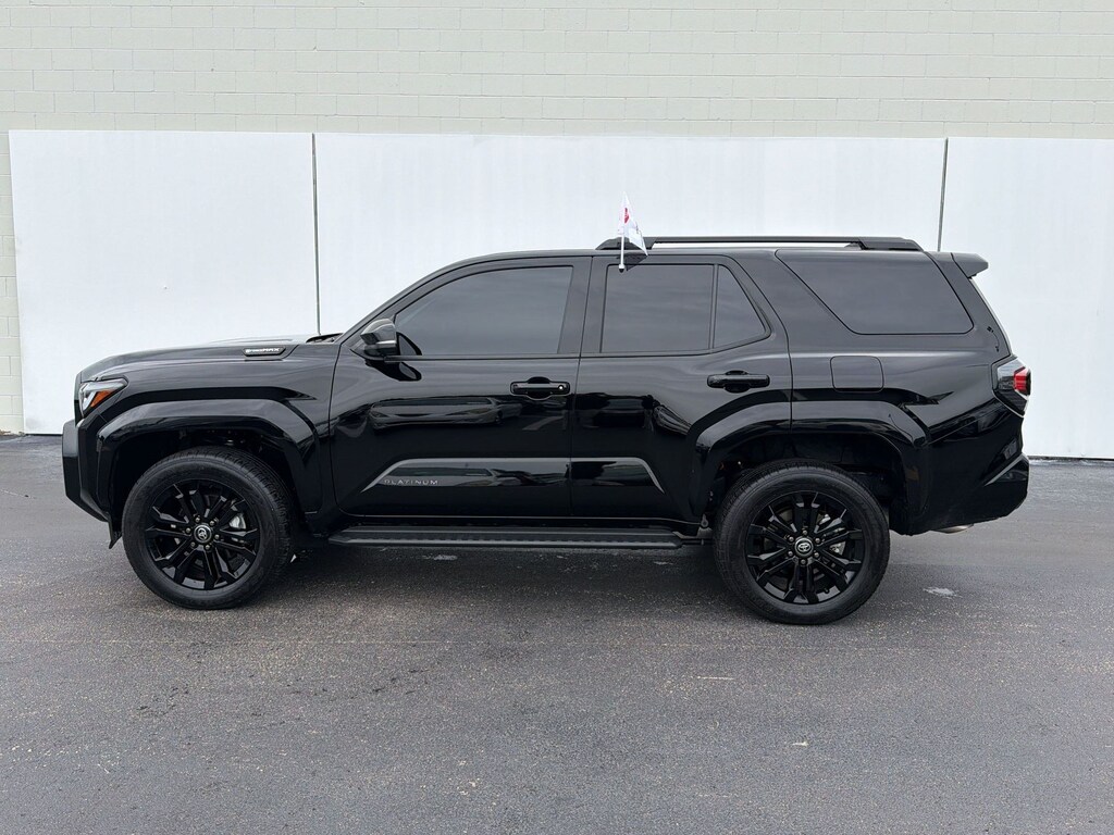 Used 2025 Toyota 4Runner i-FORCE MAX Hybrid Platinum (Hybrid Platinum 4WD (Natl)) SUV