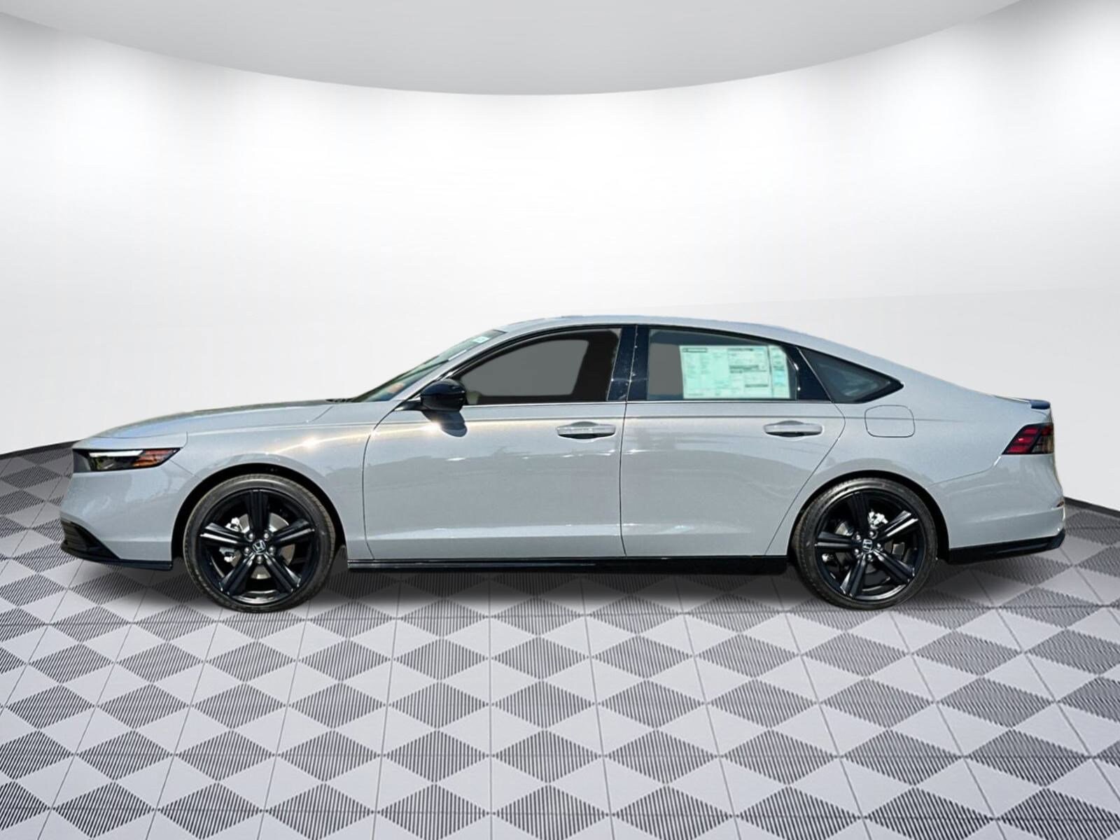 2025 Honda Accord Hybrid Sport-L photo 3