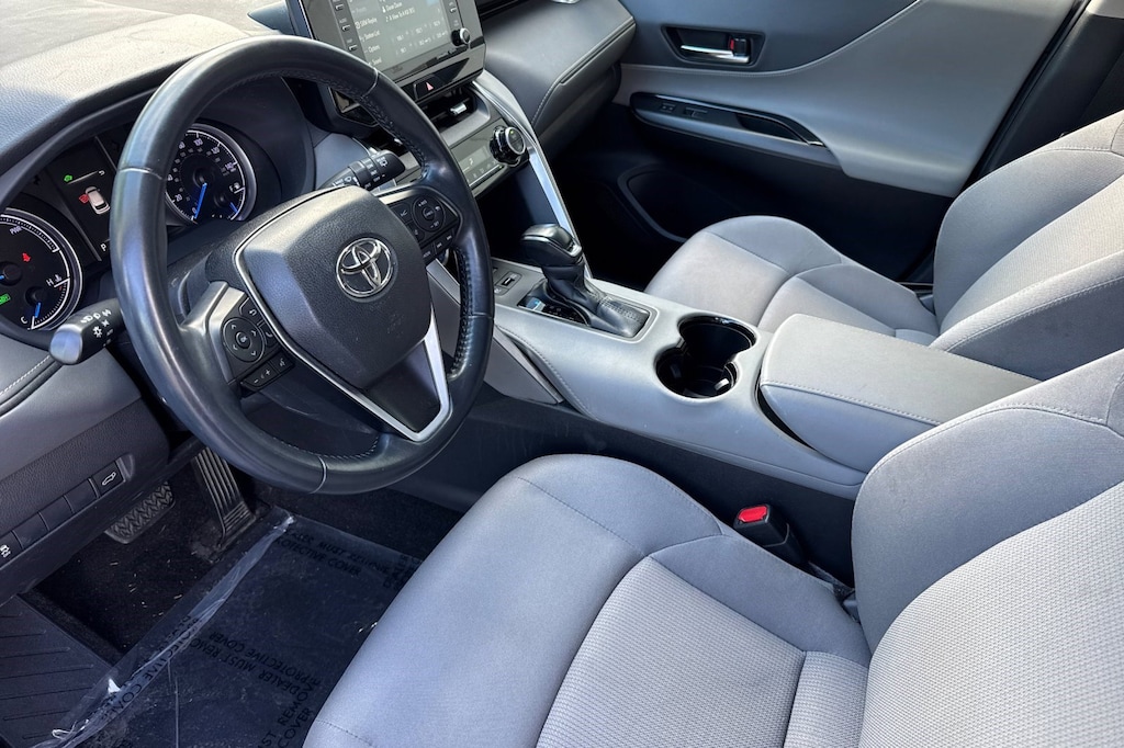 Used 2021 Toyota Venza LE SUV