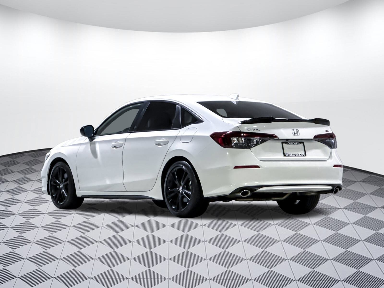 2025 Honda Civic Si photo 2