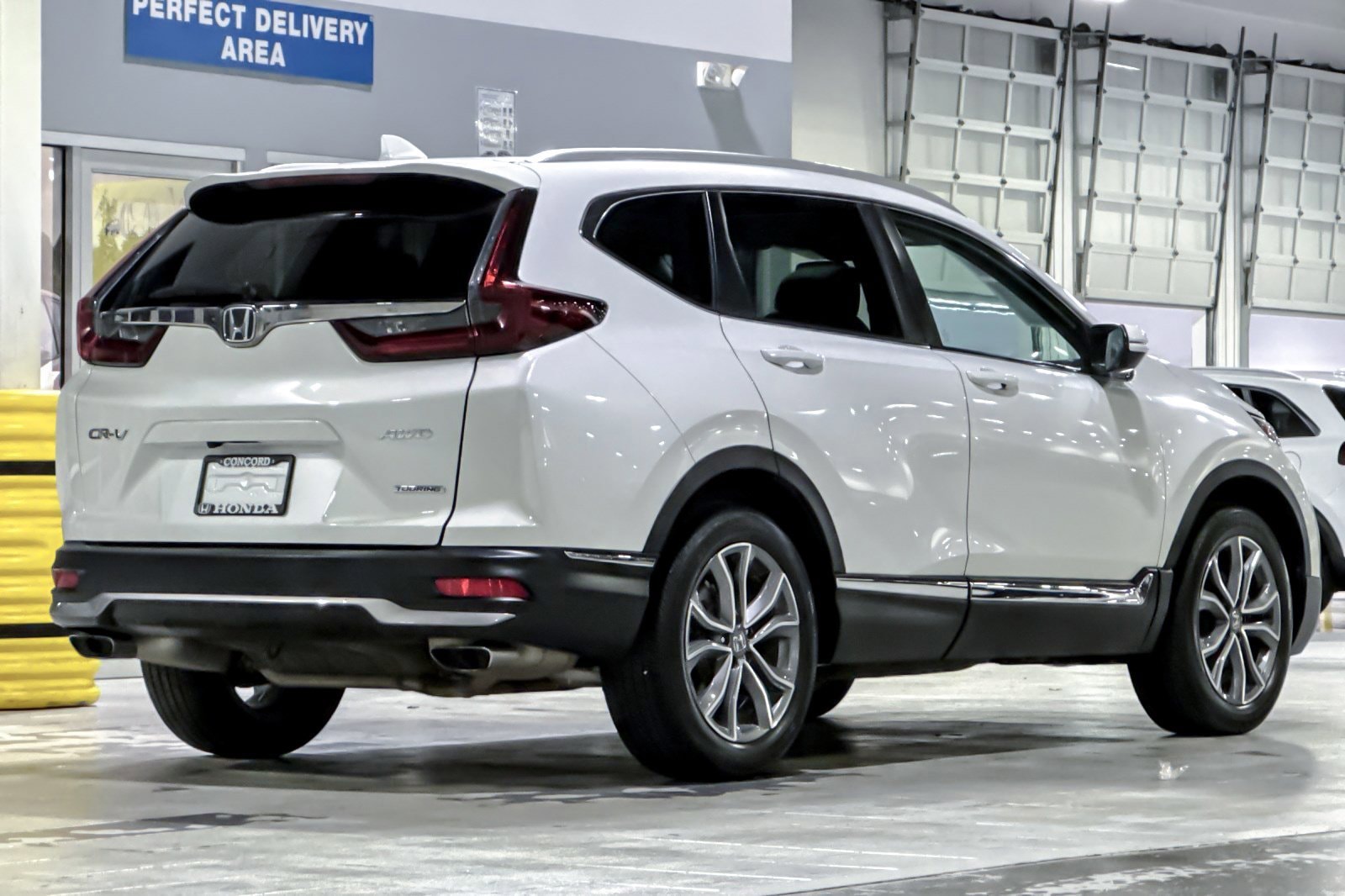 2022 Honda CR-V Touring photo 3