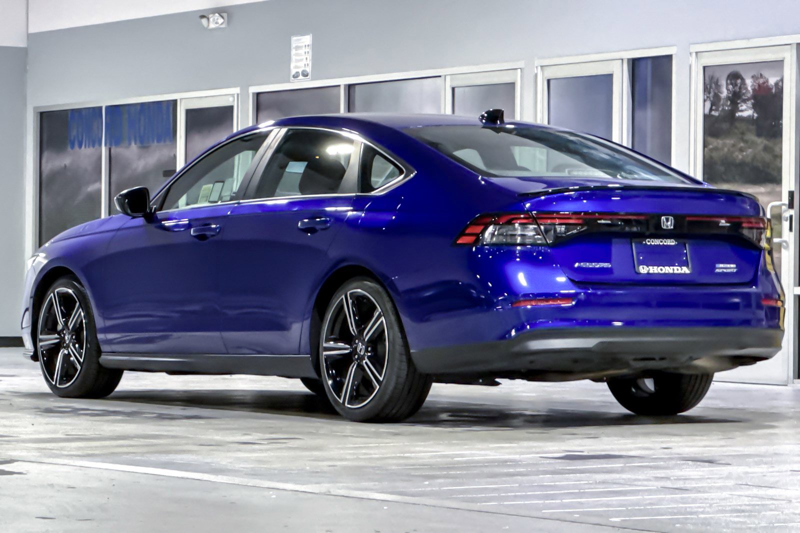 2023 Honda Accord Hybrid Sport photo 3