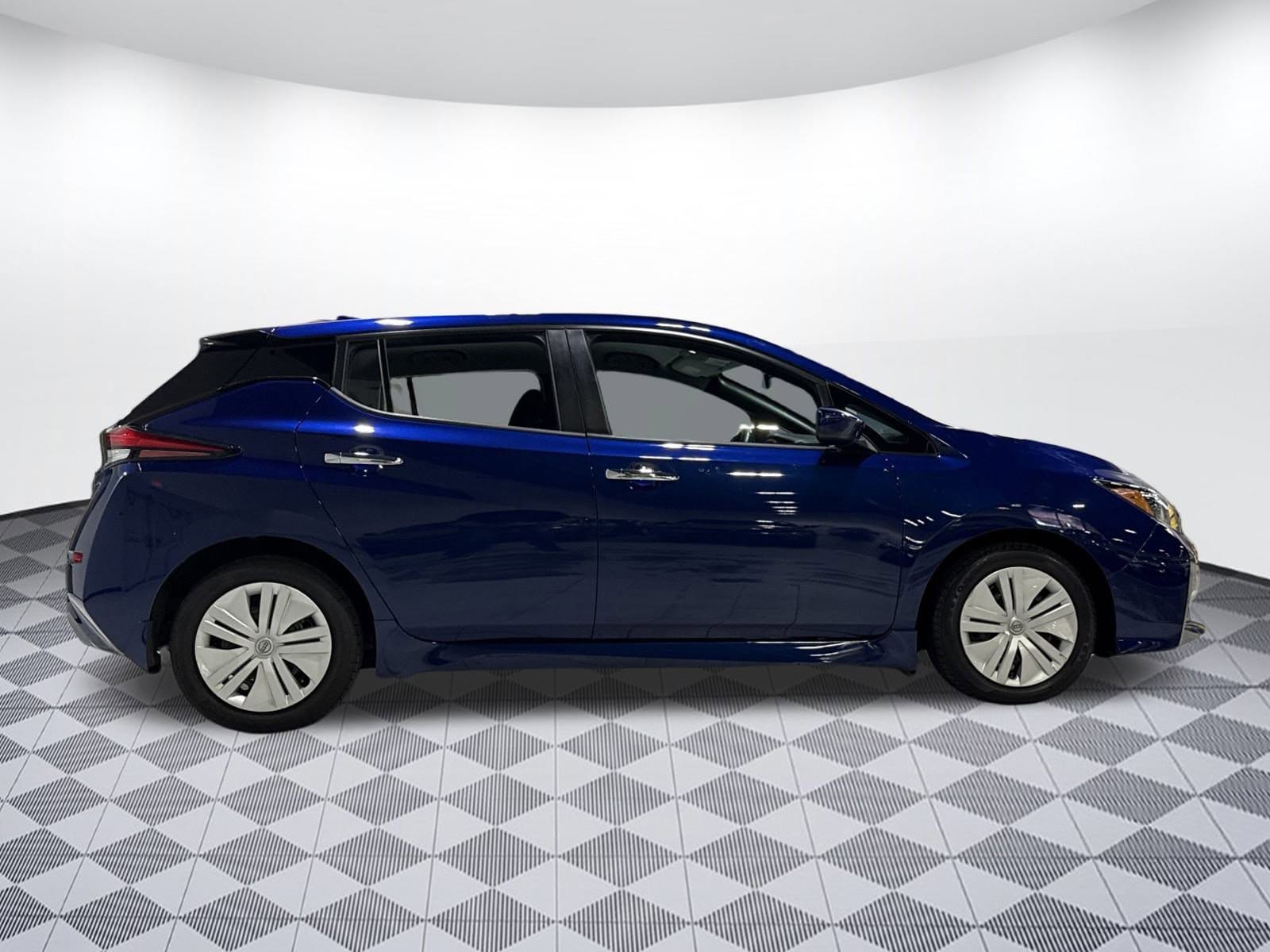 Used 2024 Nissan LEAF S with VIN 1N4AZ1BV4RC551395 for sale in Concord, CA