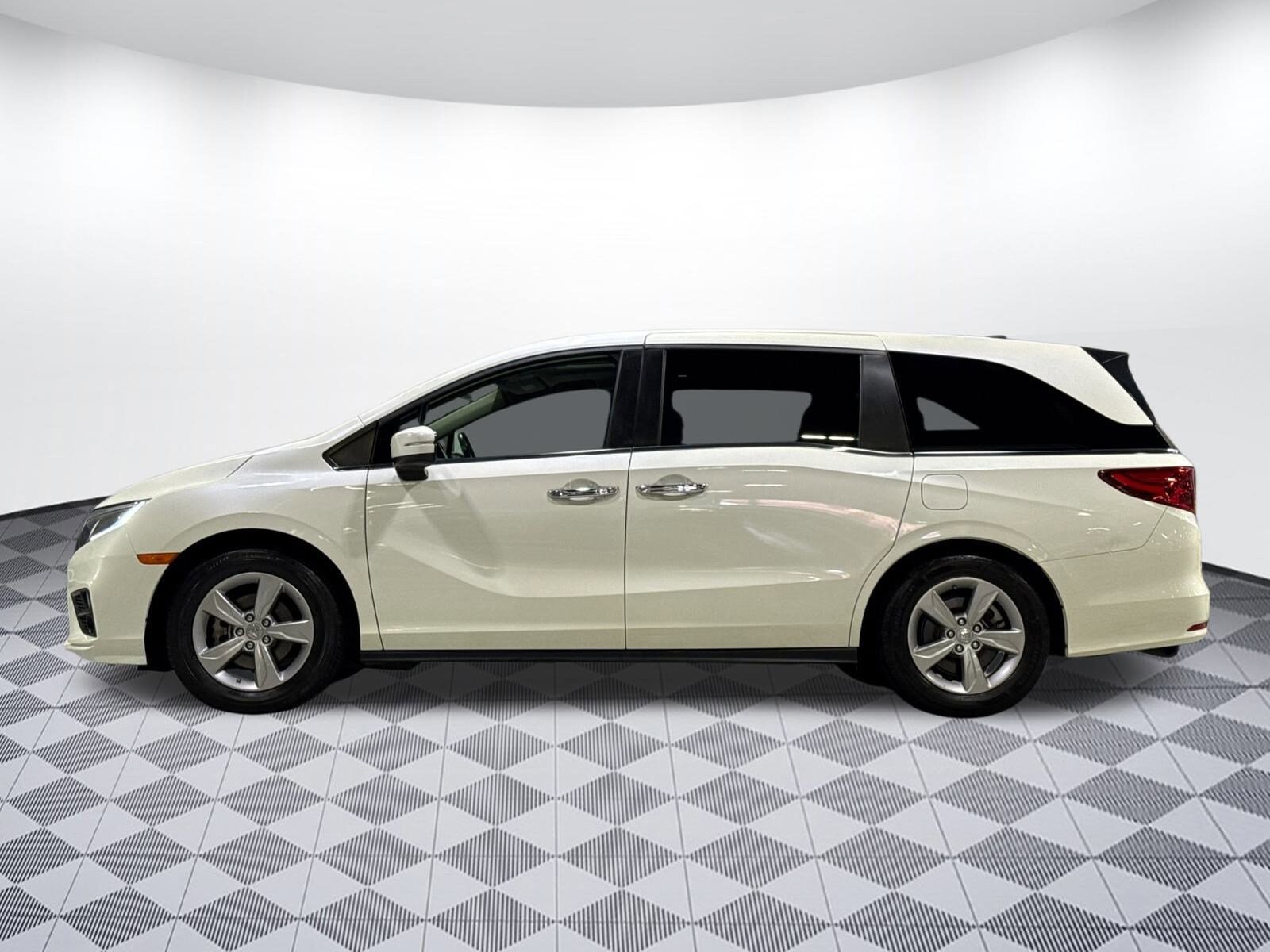2019 Honda Odyssey EX-L photo 3