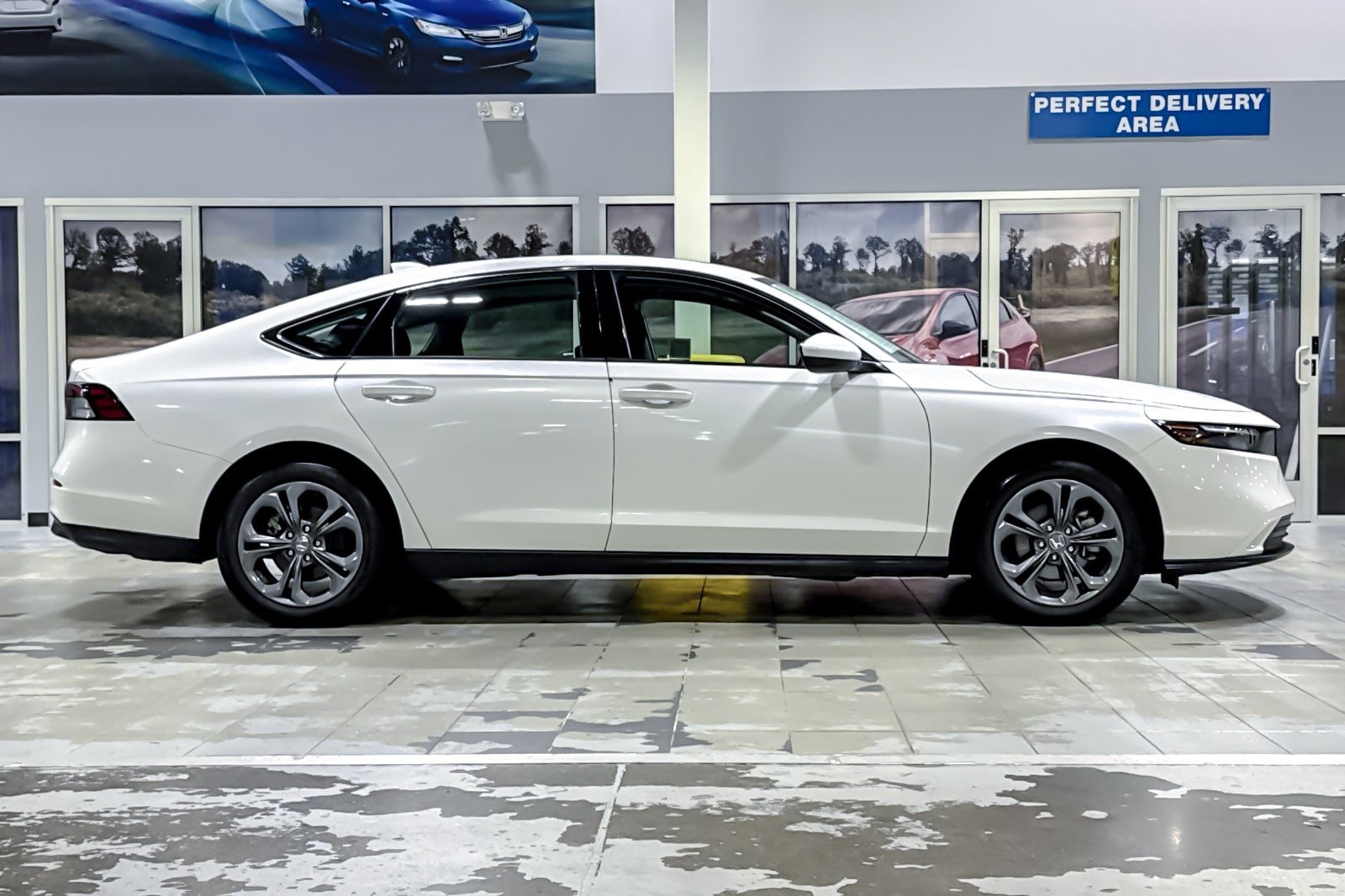 2023 Honda Accord EX w/BSI photo 6