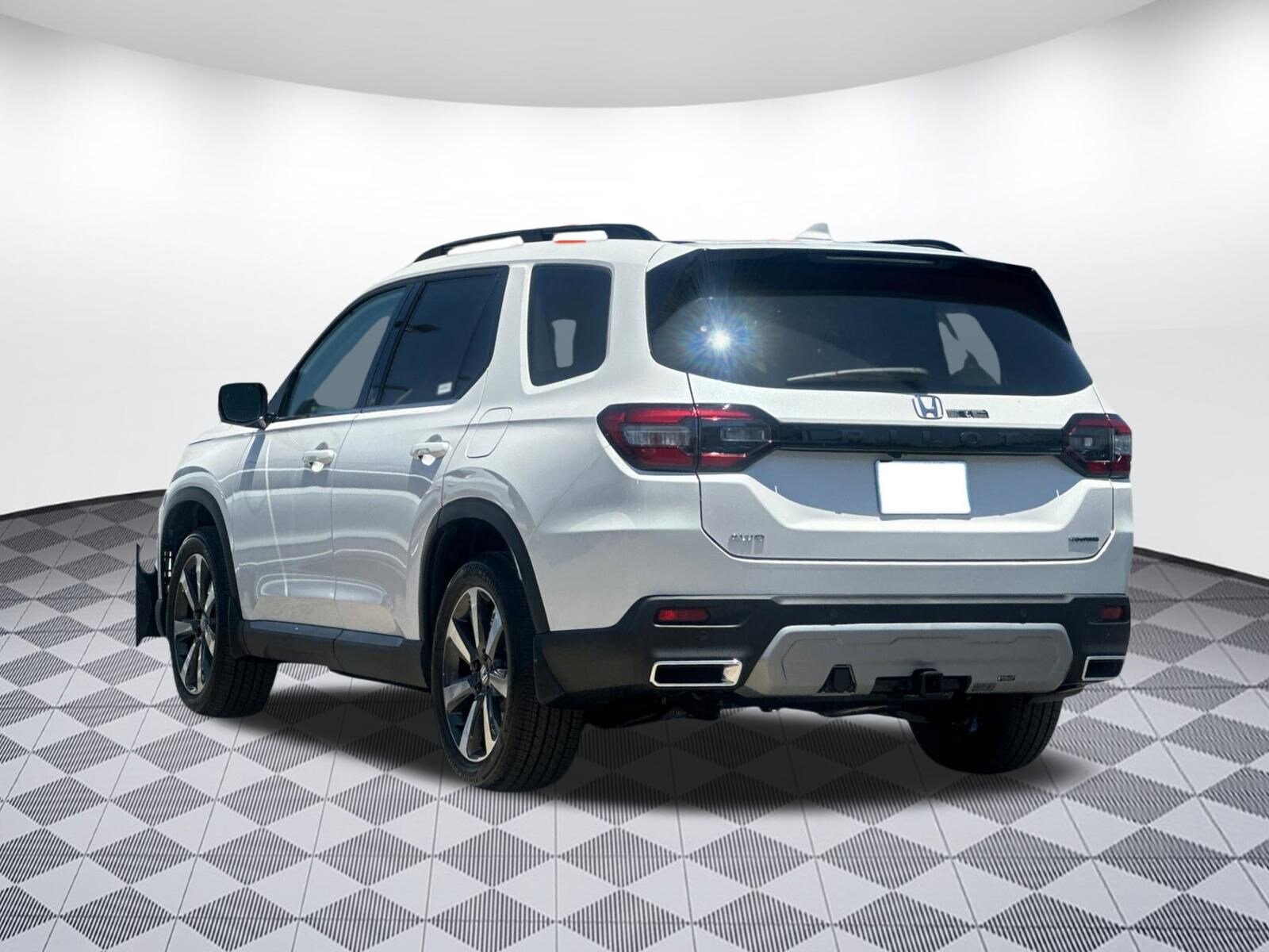 2025 Honda Pilot Touring photo 4