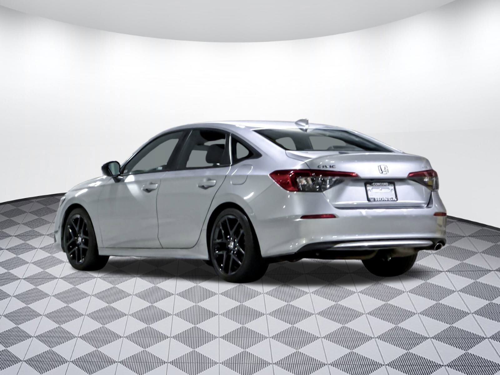 2024 Honda Civic Sport photo 2