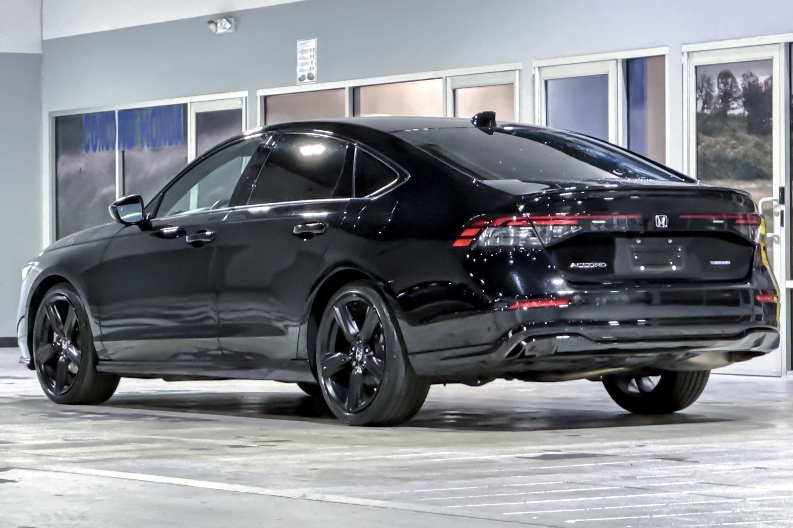 2024 Honda Accord Hybrid Sport-L photo 3