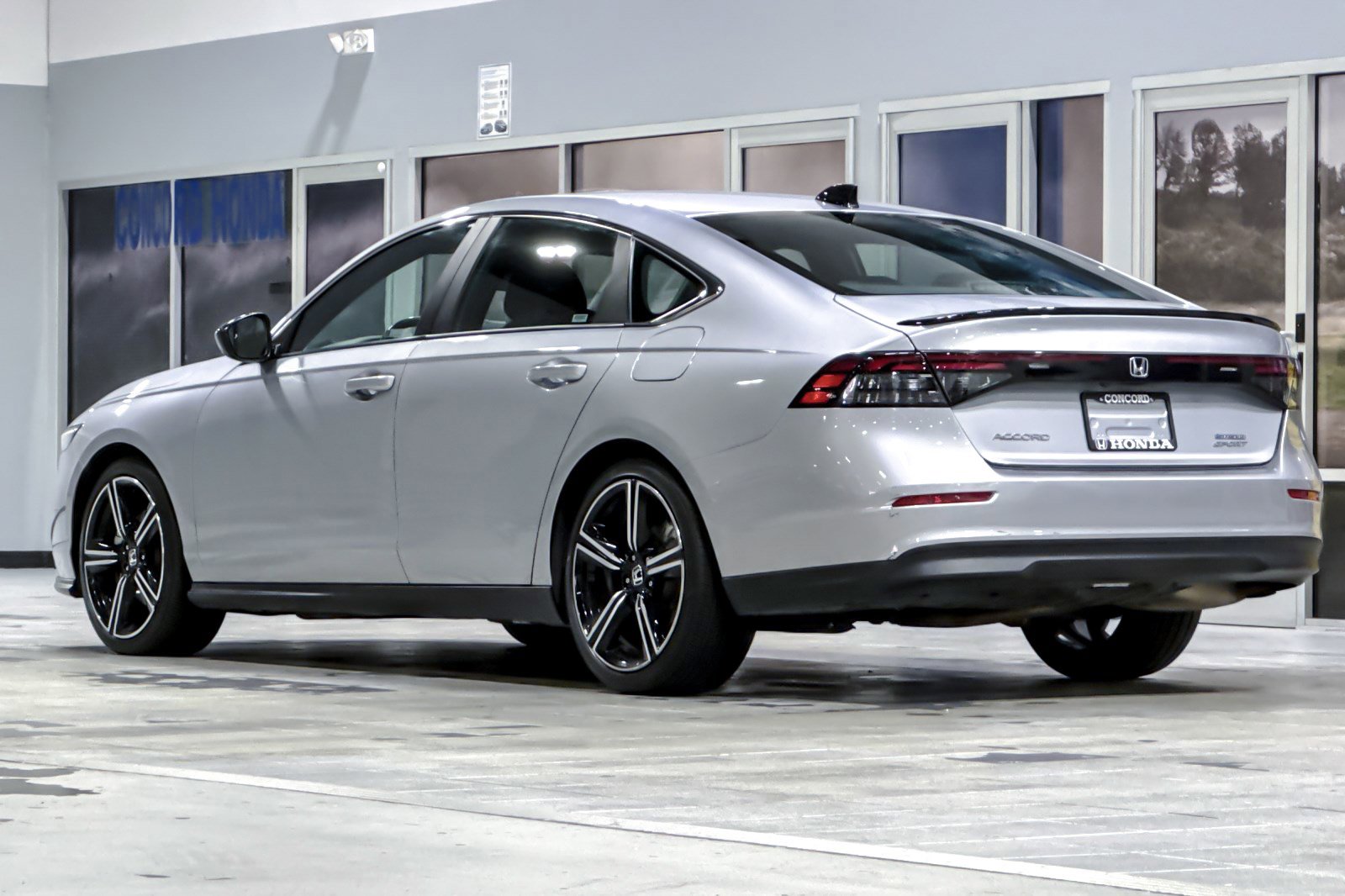 2024 Honda Accord Hybrid Sport photo 3