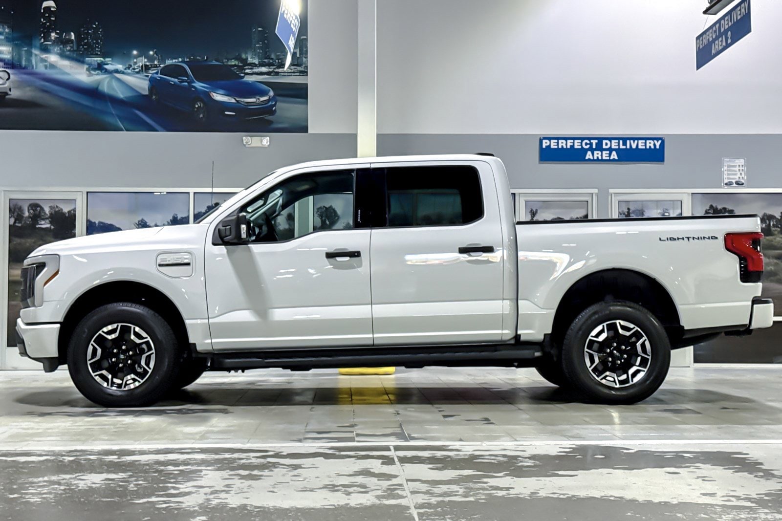 Used 2023 Ford F-150 Lightning XLT with VIN 1FTVW1EL6PWG28620 for sale in Concord, CA