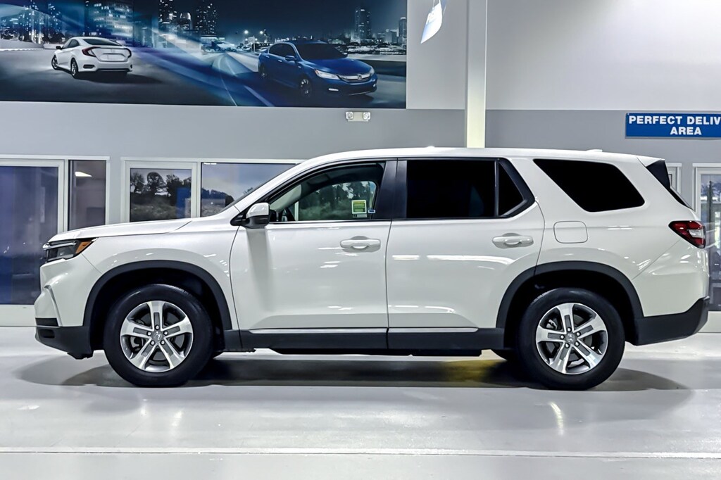 Used 2025 Honda Pilot EX-L+ SUV