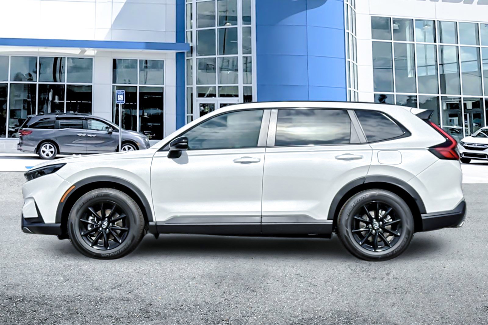2026 Honda CR-V Hybrid Sport photo 2